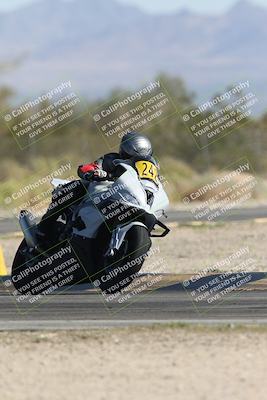 media/Oct-25-2025-Race Pace (Sat) [[47cce5476f]]/Non Verified (1st 20 Minutes of Every Hour)/4-Turn 2 (1112am)/